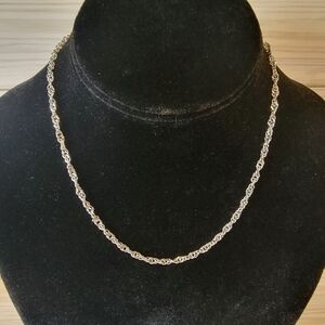 Q16 Silver-tone Chain Necklace